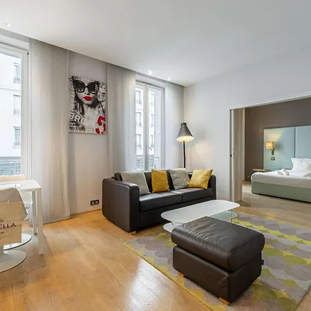 Le Saint Honore Idealement Situe Au Coeur De *