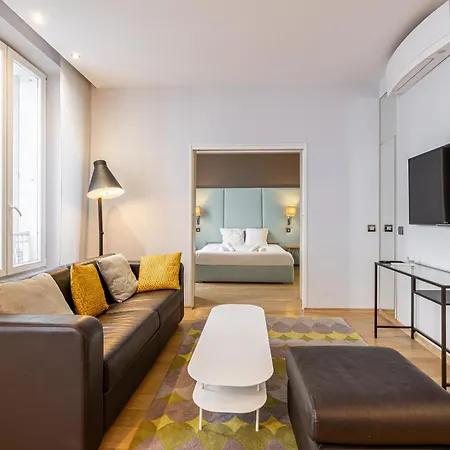 Le Saint Honore Idealement Situe Au Coeur De *